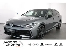 Grau Gebraucht 2025 VW Passat Style Kombi | 42.680 € (Guter Preis)