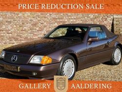Braun Gebraucht 1993 Mercedes SL300 Cabrio | 31.500 €