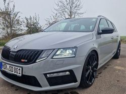 Grau Gebraucht 2018 Skoda Octavia RS Kombi | 16.100 € (Fairer Preis)