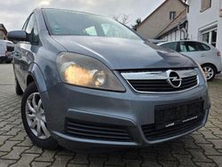 Grau Gebraucht 2006 Opel Zafira Edition Van / Kleinbus | 1.999 € (Fairer Preis)