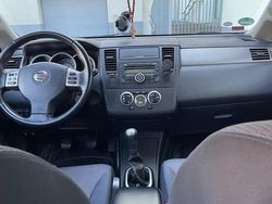Rot Gebraucht 2010 Nissan Tiida Kleinwagen | 5.000 €