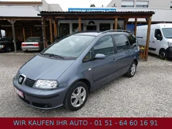 Grau Gebraucht 2010 Seat Alhambra Vigo Van / Kleinbus | 5.490 € (Teuer)
