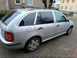 Grün Gebraucht 2004 Skoda Fabia Kombi | 650 € (Guter Preis)