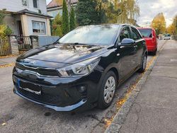 Schwarz Gebraucht 2018 Kia Rio Edition 7 Limousine | 10.500 € (Etwas zu teuer)