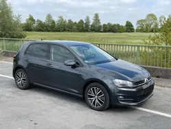 Grau Gebraucht 2017 VW Golf VII Allstar Limousine | 13.800 € (Fairer Preis)