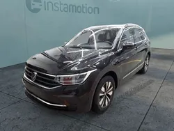 Schwarz Gebraucht 2023 VW Tiguan Move SUV | 33.880 € (Teuer)