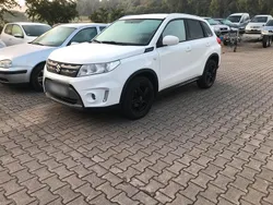 Weiß Gebraucht 2015 Suzuki Vitara SUV | 12.300 € (Guter Preis)