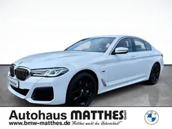 Weiss Gebraucht 2023 BMW 545 M Sport Limousine | 43.950 € (Superpreis)