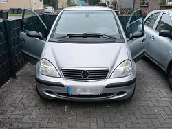 Silber Gebraucht 2003 Mercedes A160 Classic Van / Kleinbus | 1.600 €