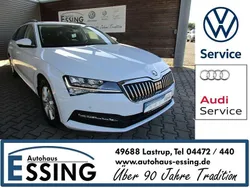 Weiß Gebraucht 2022 Skoda Superb Ambition Kombi | 25.970 € (Fairer Preis)