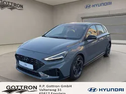 Shadow grey Neu 2024 Hyundai i30 N Line Limousine | 28.590 € (Etwas zu teuer)