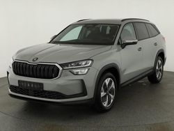 Graphitegrau metallic Neu 2025 Skoda Kodiaq Selection SUV | 47.495 € (Superpreis)