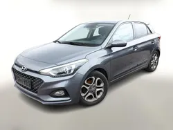Star dust metallic Gebraucht 2019 Hyundai i20 Style | 11.890 € (Fairer Preis)