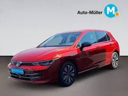 Kings red metallic (metallic) Gebraucht 2024 VW Golf VIII Goal Limousine | 24.980 € (Superpreis)