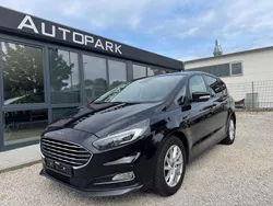 Schwarz Gebraucht 2020 Ford S-MAX Trend Van / Kleinbus | 7.900 €