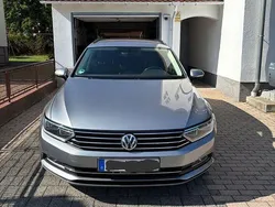 Silber Gebraucht 2018 VW Passat Comfortline Kombi | 13.450 € (Fairer Preis)