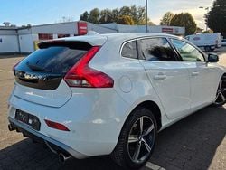 Weiß Gebraucht 2016 Volvo V40 R-Design Limousine | 12.300 € (Fairer Preis)