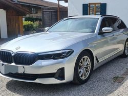 Silber Gebraucht 2021 BMW 530 Kombi | 26.400 € (Superpreis)