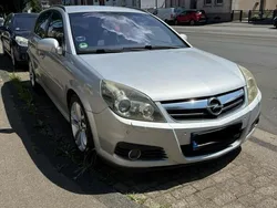 Silber Gebraucht 2008 Opel Signum Cosmo Kombi | 2.350 € (Fairer Preis)