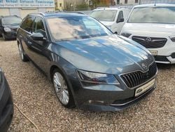Grau Gebraucht 2015 Skoda Superb Style Kombi | 13.999 € (Guter Preis)