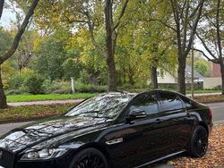 Schwarz Gebraucht 2017 Jaguar XF R-Sport Limousine | 13.900 € (Guter Preis)