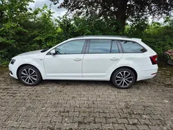 Weiß Gebraucht 2019 Skoda Octavia Ambition Kombi | 15.400 € (Fairer Preis)