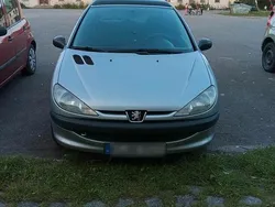 Grau Gebraucht 2000 Peugeot 206 Coupé | 1.100 €