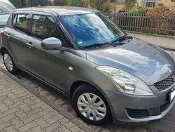 Grau Gebraucht 2011 Suzuki Swift Club Limousine | 3.990 € (Guter Preis)