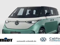 Candyweiß/bay leaf green m... Gebraucht 2025 VW ID. Buzz Pro Van | 57.999 € (Superpreis)