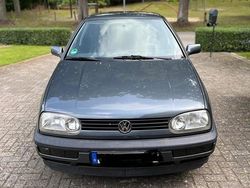 Grau Gebraucht 1996 VW Golf III Kleinwagen | 3.000 €