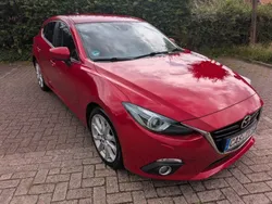 Rot Gebraucht 2015 Mazda 3 Sports-Line Limousine | 12.300 € (Fairer Preis)