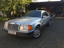 Silber Gebraucht 1992 Mercedes 230 Coupé | 14.870 €