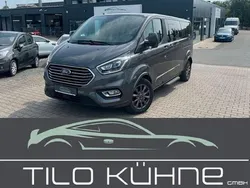 Grau Gebraucht 2021 Ford Tourneo Custom Titanium X Van / Kleinbus | 36.490 € (Fairer Preis)