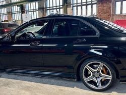Schwarz Gebraucht 2010 Mercedes C63 AMG AMG Limousine | 33.300 € (Fairer Preis)