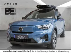 Blau / fjord blue (metallic) Gebraucht 2024 Volvo XC40 Plus SUV | 45.790 € (Etwas zu teuer)