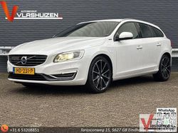 Weiß Gebraucht 2015 Volvo V60 Kombi | 5.800 € (Fairer Preis)