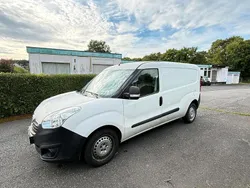 Weiß Gebraucht 2018 Opel Combo Van / Kleinbus | 4.000 € (Superpreis)