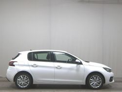 Weiss Gebraucht 2020 Peugeot 308 Access Limousine | 8.480 € (Guter Preis)