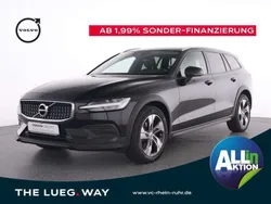 Black solid stone / solid Gebraucht 2022 Volvo V60 CC Pro Kombi | 32.990 € (Guter Preis)
