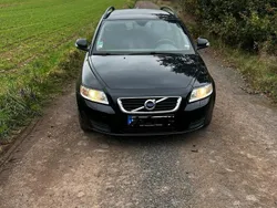 Schwarz Gebraucht 2012 Volvo V50 Kombi | 2.400 €