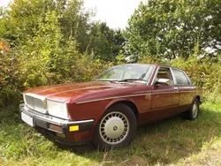 Rot Gebraucht 1993 Jaguar XJ40 Limousine | 12.850 €