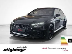 Mythosschwarz metallic Gebraucht 2024 Audi RS4 Ambiente Kombi | 86.880 € (Teuer)