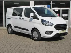 Weiß (frostweiß) Gebraucht 2023 Ford Transit Custom Trend Van | 38.391 € (Teuer)