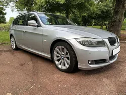 Grün Gebraucht 2010 BMW 325 Exclusive Kombi | 9.450 € (Fairer Preis)