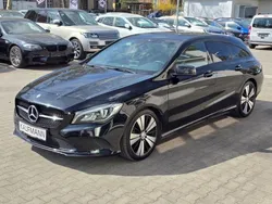 Schwarz Gebraucht 2016 Mercedes CLA200 Shooting Brake Kombi | 18.680 € (Fairer Preis)