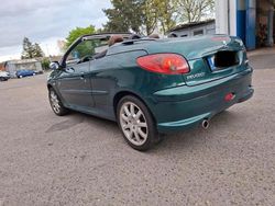 Grün Gebraucht 2006 Peugeot 206 CC Cabrio | 1.999 € (Fairer Preis)