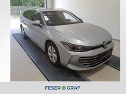 Oyster silver metallic Gebraucht 2024 VW Passat Elegance Kombi | 37.960 € (Fairer Preis)