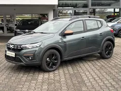 Grün Gebraucht 2022 Dacia Sandero Extreme Kleinwagen | 20.990 € (Teuer)