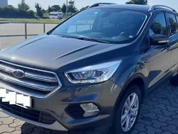 Grau Gebraucht 2017 Ford Kuga SUV | 12.800 € (Fairer Preis)