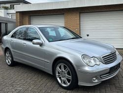 Silber Gebraucht 2005 Mercedes C220 Sport Edition Limousine | 4.199 € (Guter Preis)